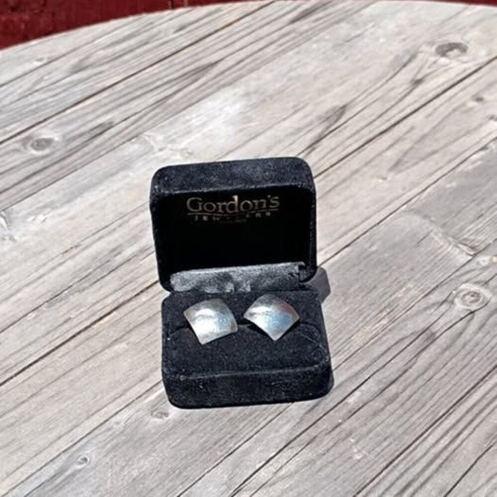 VTG Modern Minimalist Sterling Silver Square Stud Earrings Hand Etched Hammered